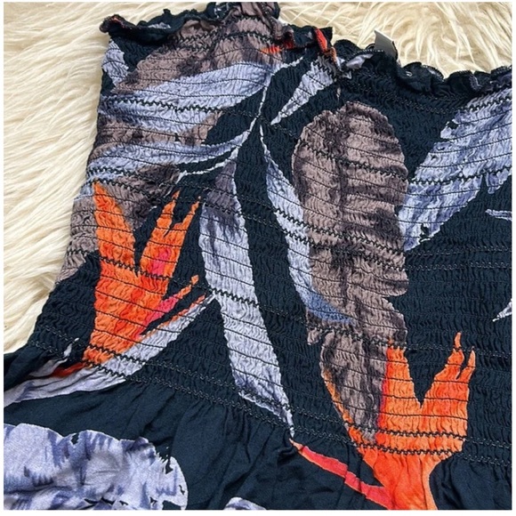 Patron of peace smocked ruffle tank top medium tropical Print women’s navy blue - Picture 2 of 5